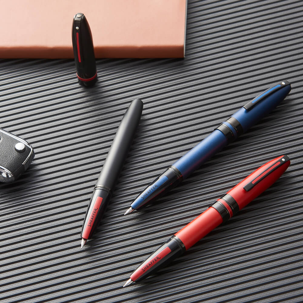 公式 シェーファー アイコン  メタリックレッド 万年筆