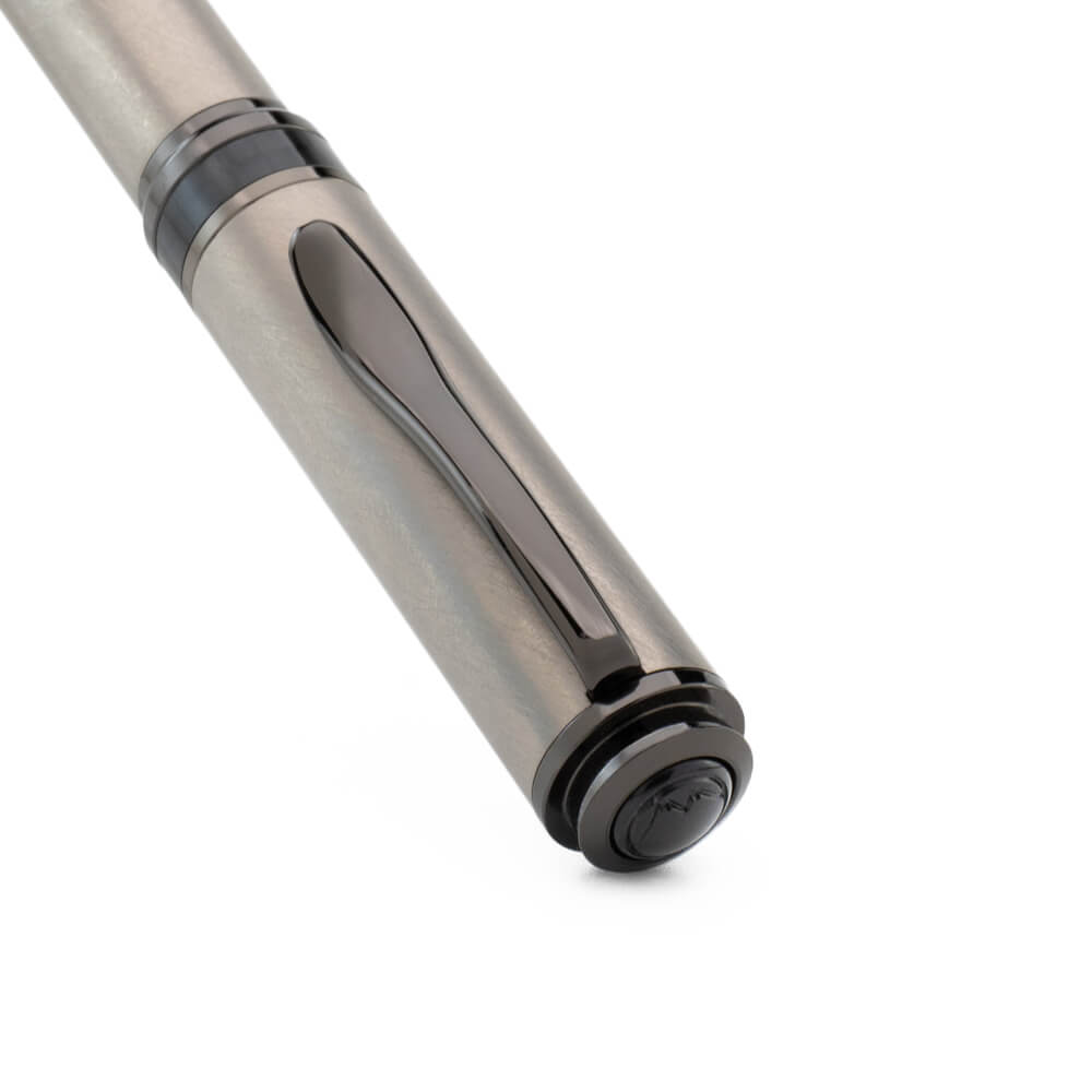 モンテベルデ イノーヴァ チタン 万年筆