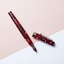 Load image into Gallery viewer, [Japan Only] Official [Japan Exclusive Agent] Leonardo Officina Italiana Nostalgia Melograno Red Fountain Pen
